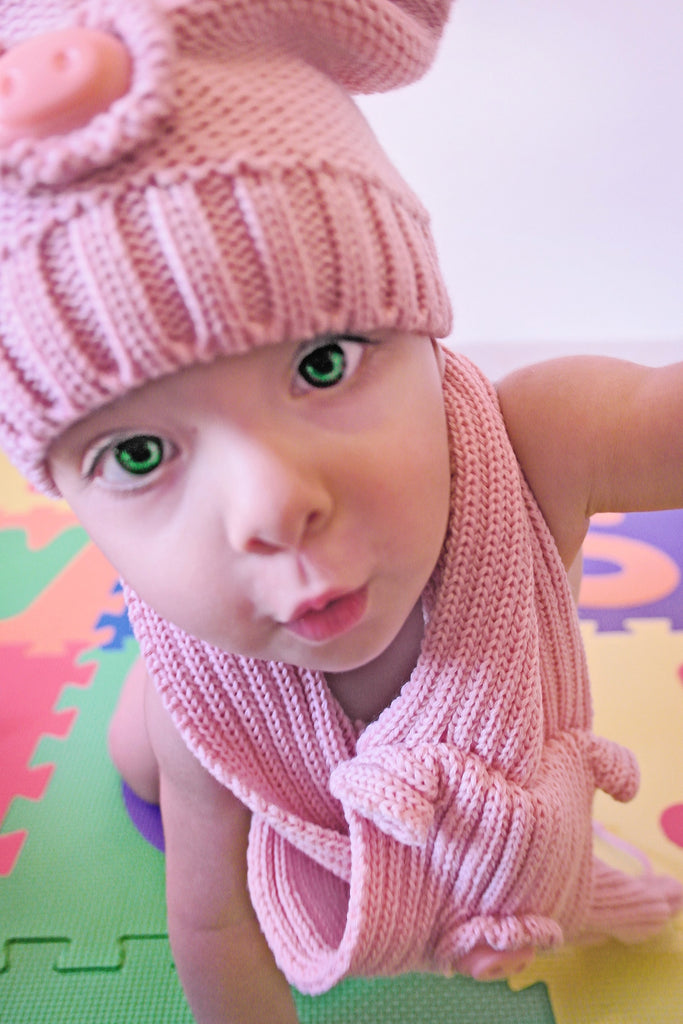 Sciarpa lana maialino-pig-rosa-indossata-bambina-tundem