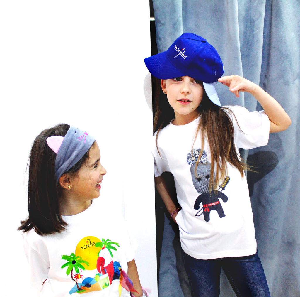 ninja-pappagallo-tshirt-maglietta-bambino-kids-indossata-cappellino-modabambino-pitti